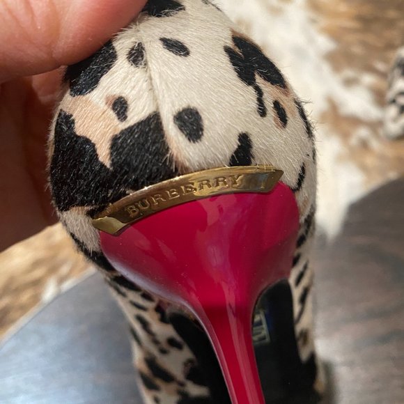 BURBERRY Size 36 Leopard Print Pumps - Picture 5 of 10